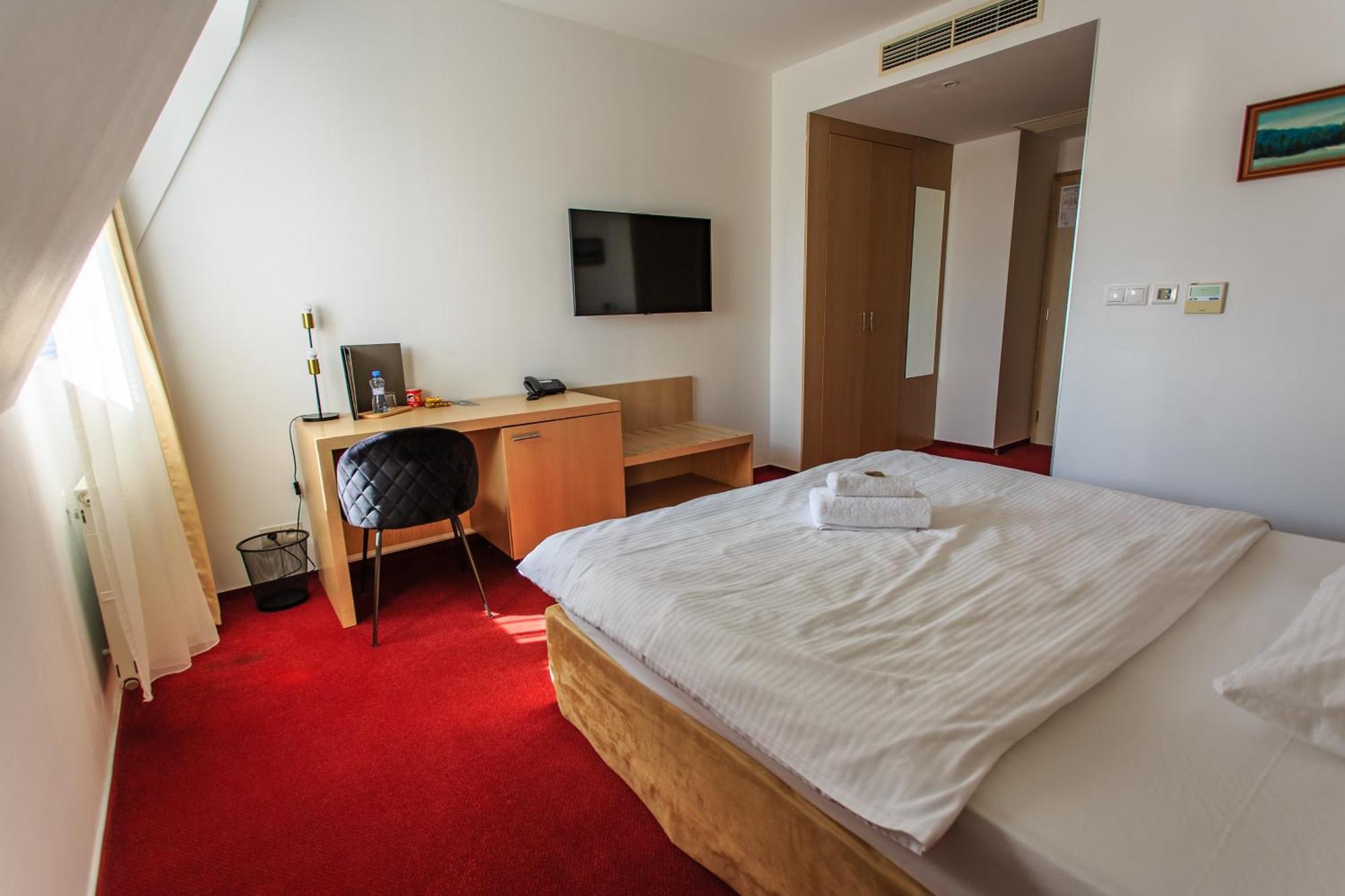 Hotel Villa Necas Žilina Extérieur photo