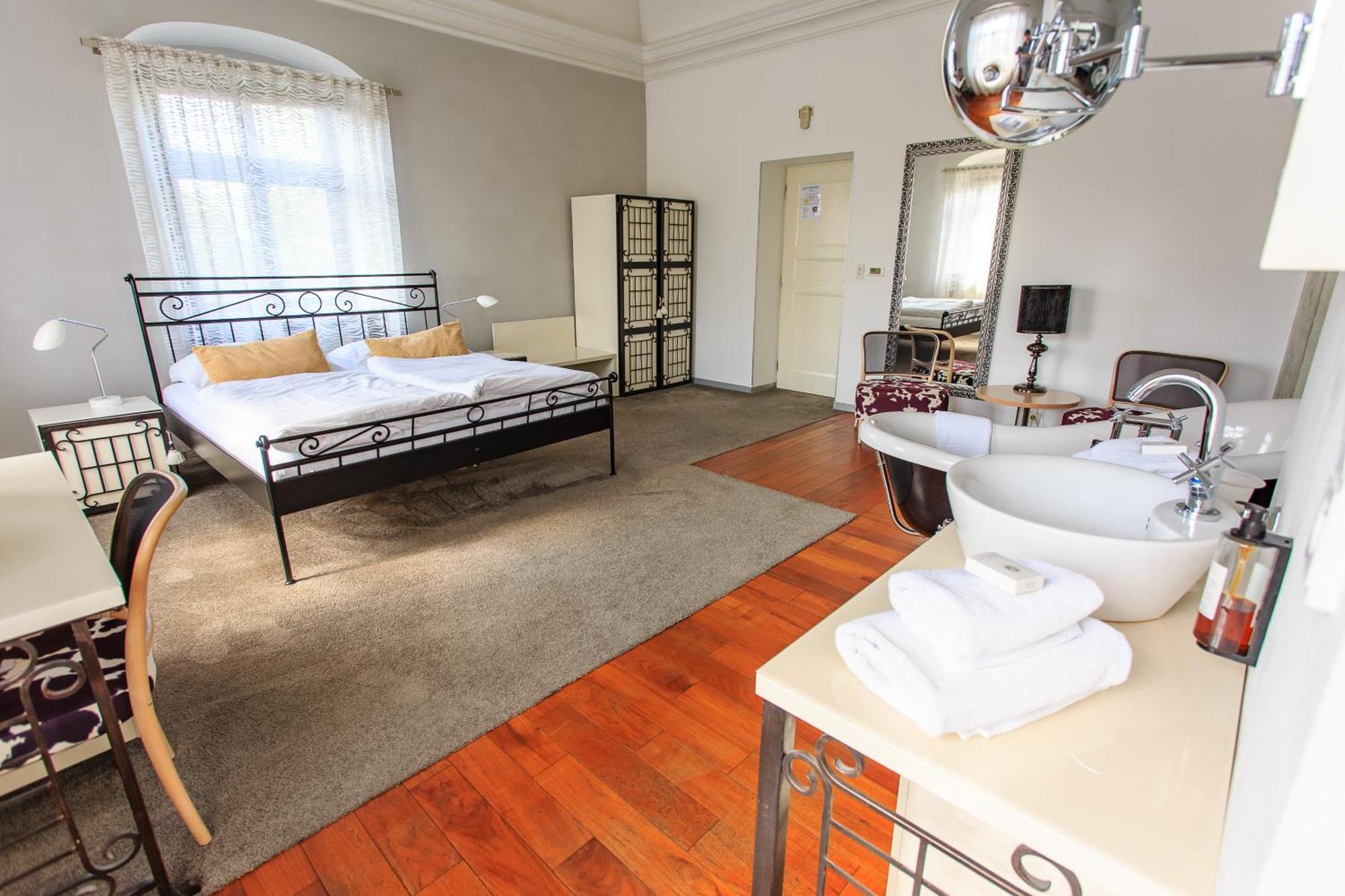 Hotel Villa Necas Žilina Extérieur photo